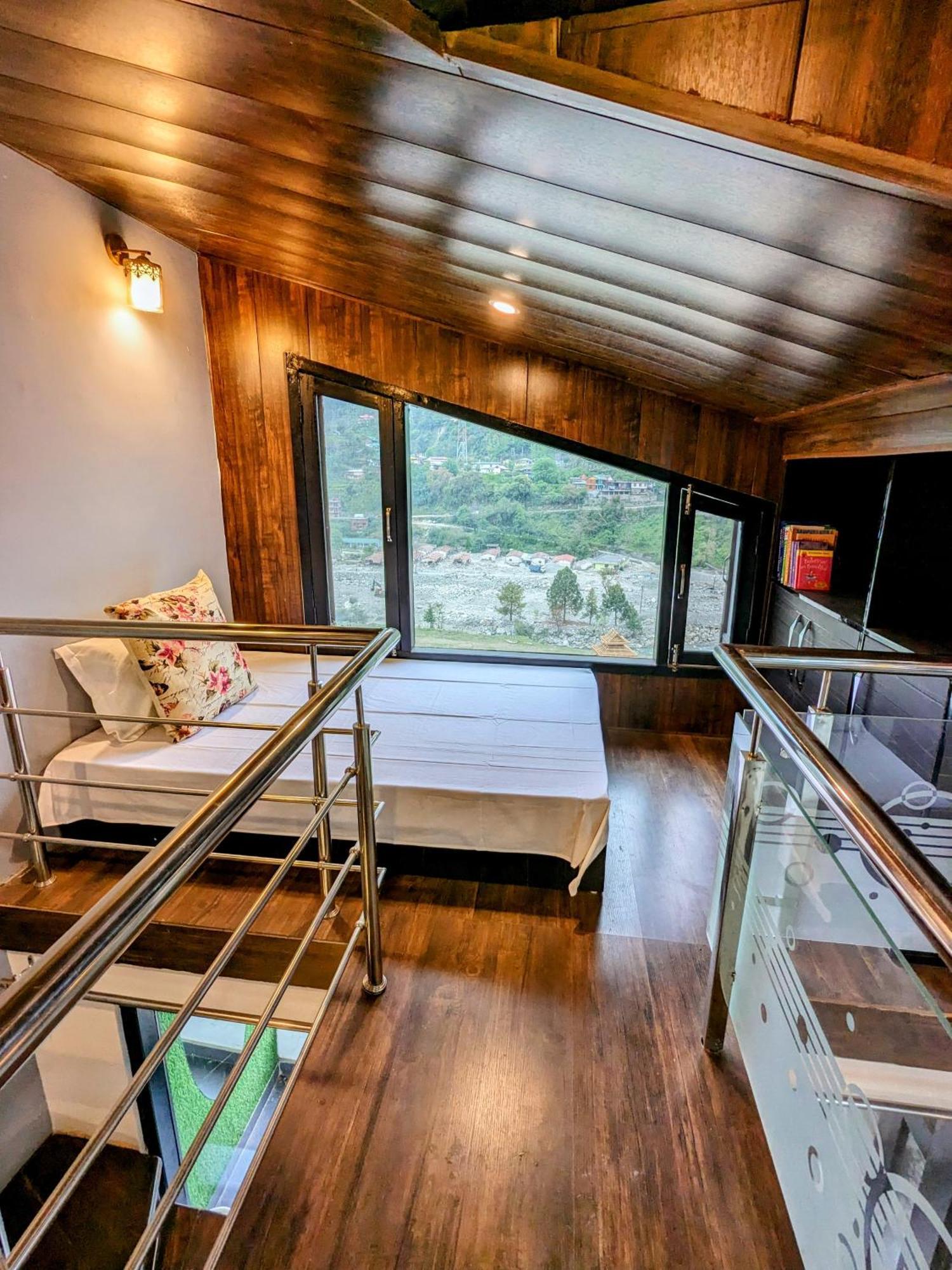 Kavi'S Vacation Homes - Sainj المظهر الخارجي الصورة